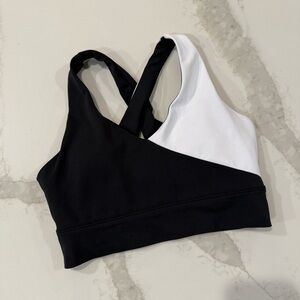 Allfenix Crisscross Back Padded Sports Bra Womens Medium Black/White Workout Gym